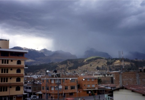 027 Huaraz Regen am Berg